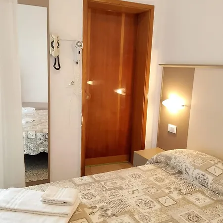 Gigliola 3*